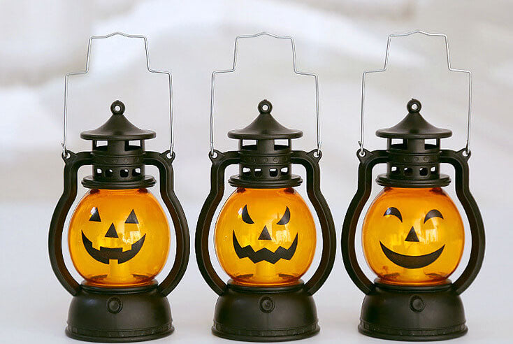 Halloween Pumpkin Lantern LED Light - Handheld Jack-O-Lantern Lamp for Party, Garden and Bedroom Decor